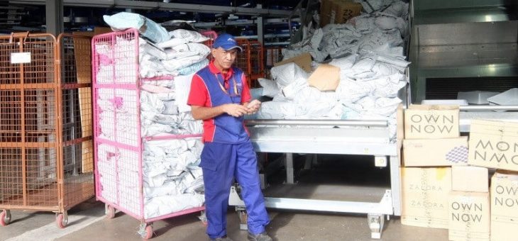 Bagaimana Teknologi Meningkatkan Efisiensi Kerja Perusahaan Pengiriman Barang?